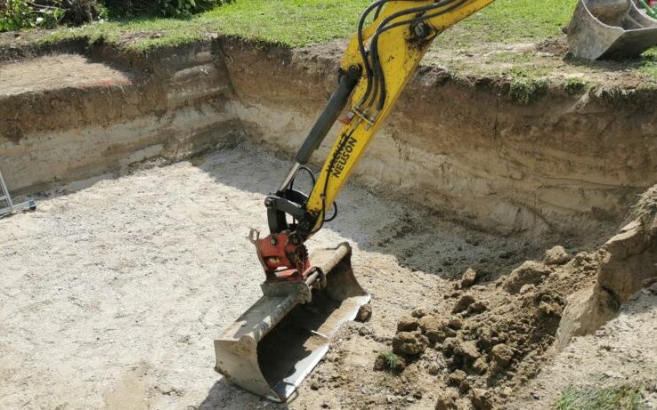 Erdarbeiten, Baggerarbeiten im Raum Dingolfing